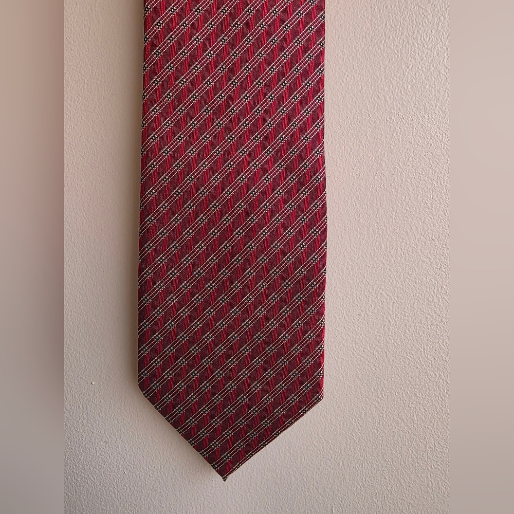 BOSS Hugo Boss Red Geometric Diagonal Stripe Silk Tie | Made in Italy - Picture 3 of 14